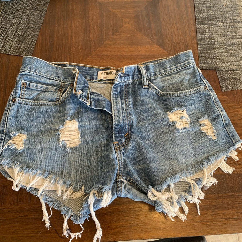 Levi cut off shorts size L